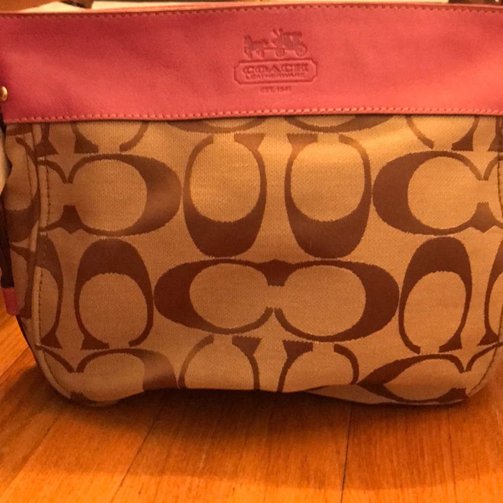 Coach Signature Zoe - Picture 6 of 8